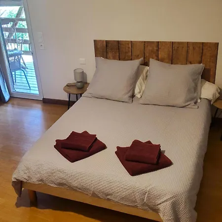 La Varniere - With Communal Kitchen Bed & Breakfast 3*