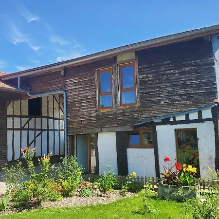 La Varniere - With Communal Kitchen Bed & Breakfast 3*