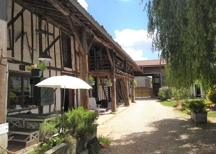 Couette-café La Varnière 3*