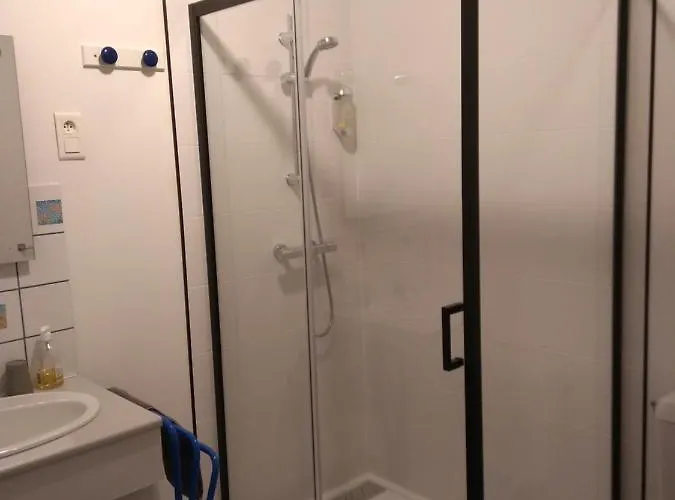 La Varniere - With Communal Kitchen Bed & Breakfast 3*