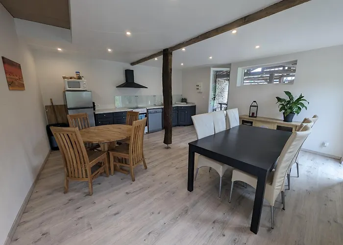 La Varniere - With Communal Kitchen Bed & Breakfast 3*