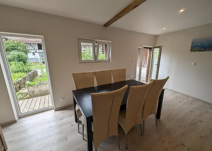 La Varnière Couette-café