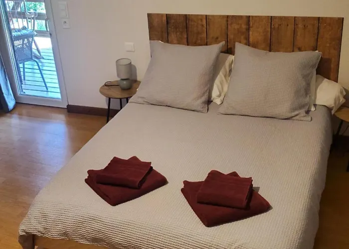 La Varniere - With Communal Kitchen Bed & Breakfast 3*