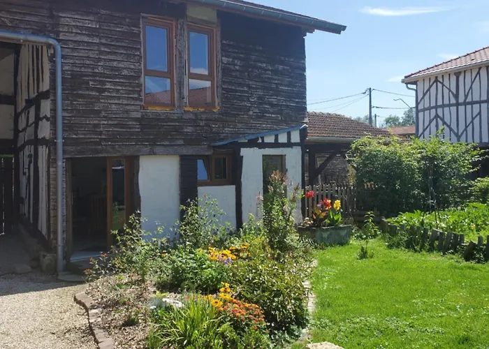 La Varniere - With Communal Kitchen